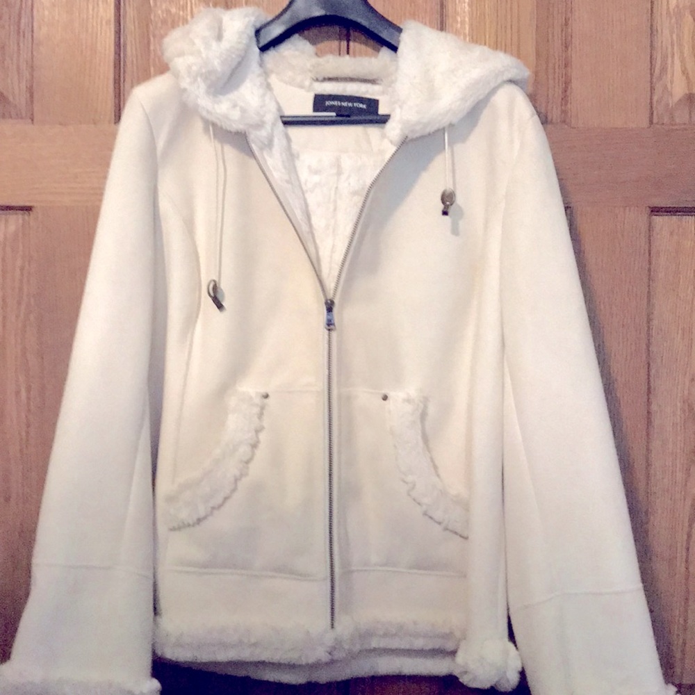 Woman’s winter suede lined in fur